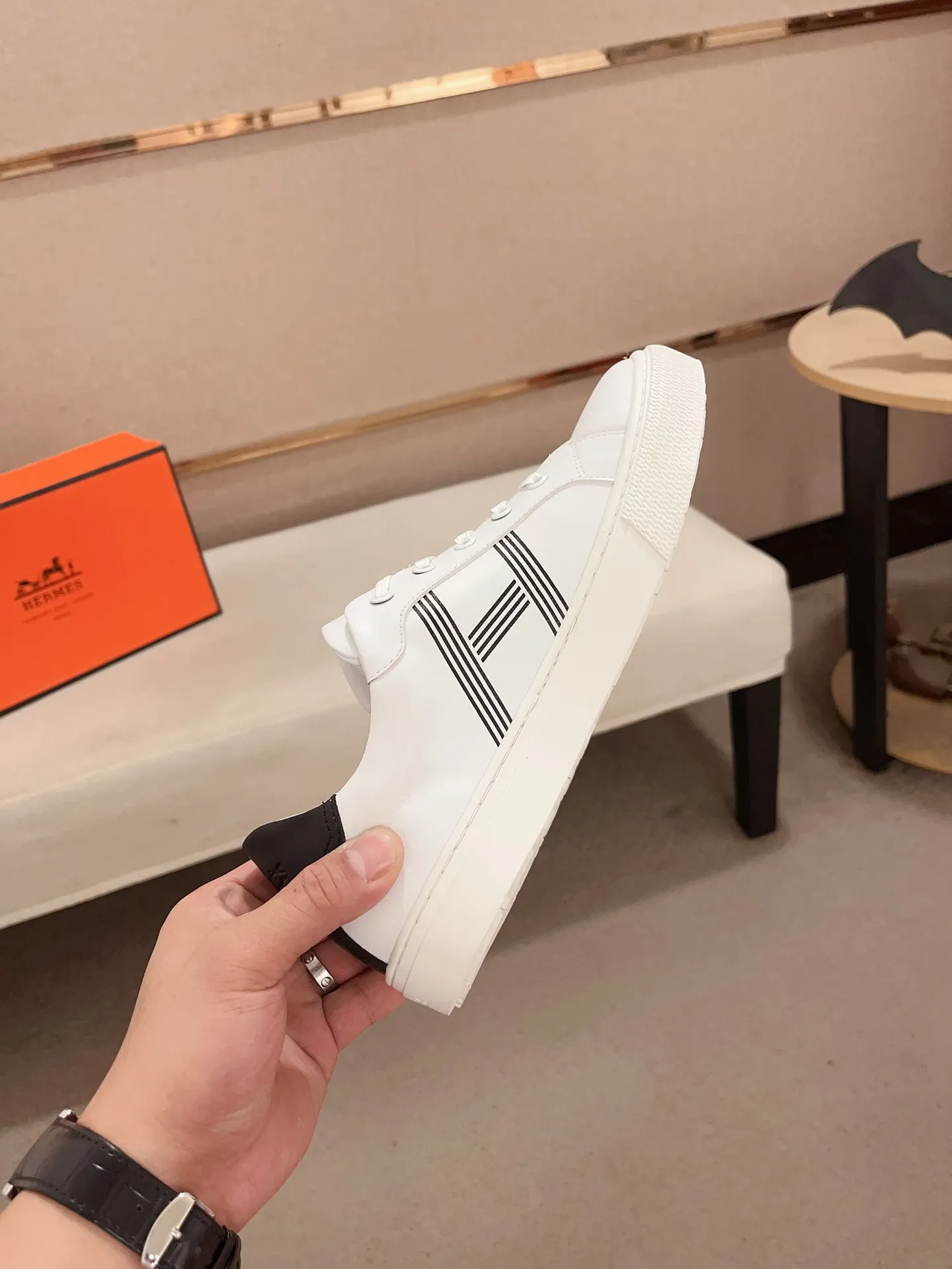 Men's clothing and shoes💰: 400💰《HERMES》【Classic Original Version】Hermès; Top 🔝 Purchasing Agency 🔍🔍Latest 🇺🇸Sold simultaneously at counters, original imported from Italy ▲▲Cow leather▲ ▲Exquisite workmanship (Italian 🇮🇹imported water-dyed 🐂cowhide lining) sole: original sole provided by the original factory, ⚠️exclusive double-layer activity·TPR·rubber·combined molded outsole; Code number: 36-44 (45/46 can be customized, non-refundable)